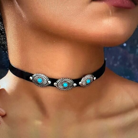 Turquoise Concho Choker Necklace with Black Velvet - Boho Western Style in Gift - Picture 1 of 12